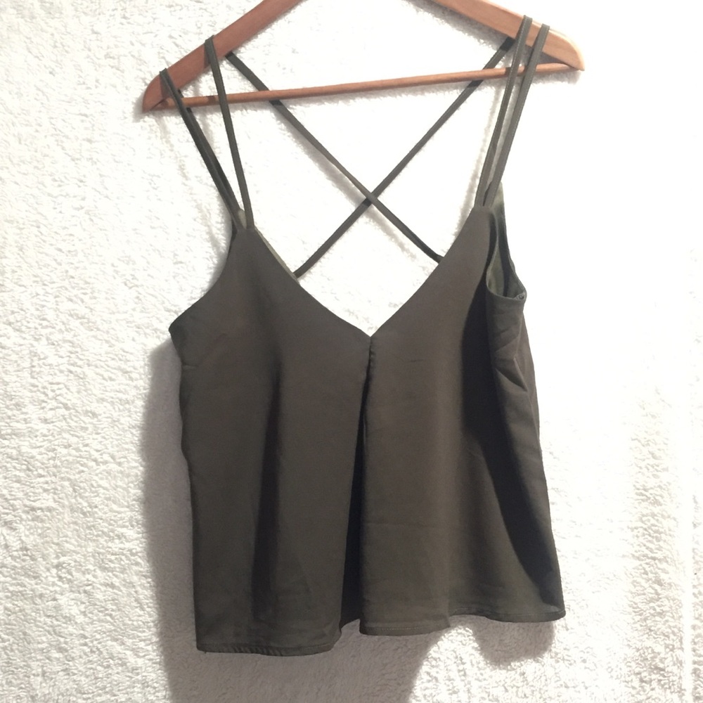 ❤️3/$15 Tobi Olive Green Crop Top - Picture 4 of 5